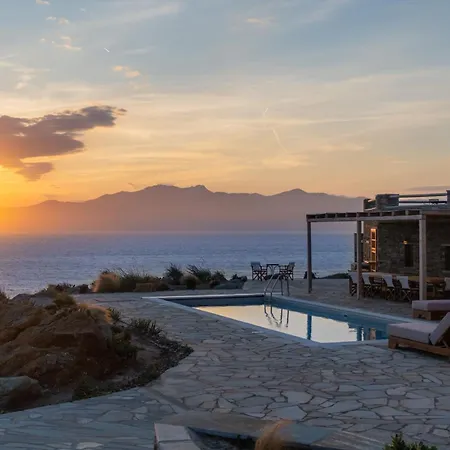 Βίλα Seahorse Upper Floor With Private Pool - Andros Μακροτάνταλο