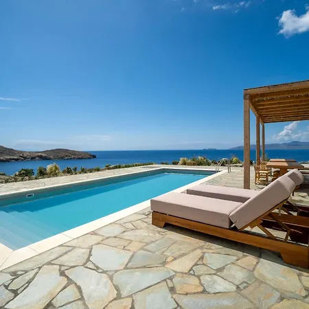 Seahorse Upper Floor With Private Pool - Andros Βίλα *