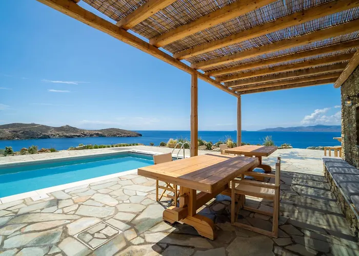 Seahorse Upper Floor Villa With Private Pool - Andros Vila *